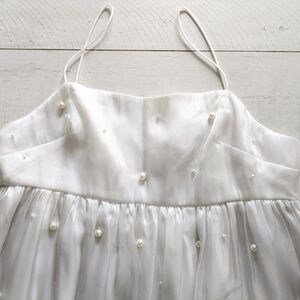 Madelyn Pearl Embellished White Empire Waist Midi Dress Large | Momni Boutique